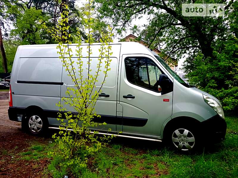 Вантажний фургон Renault Master 2016 в Черкасах