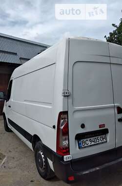 Вантажний фургон Renault Master 2017 в Львові