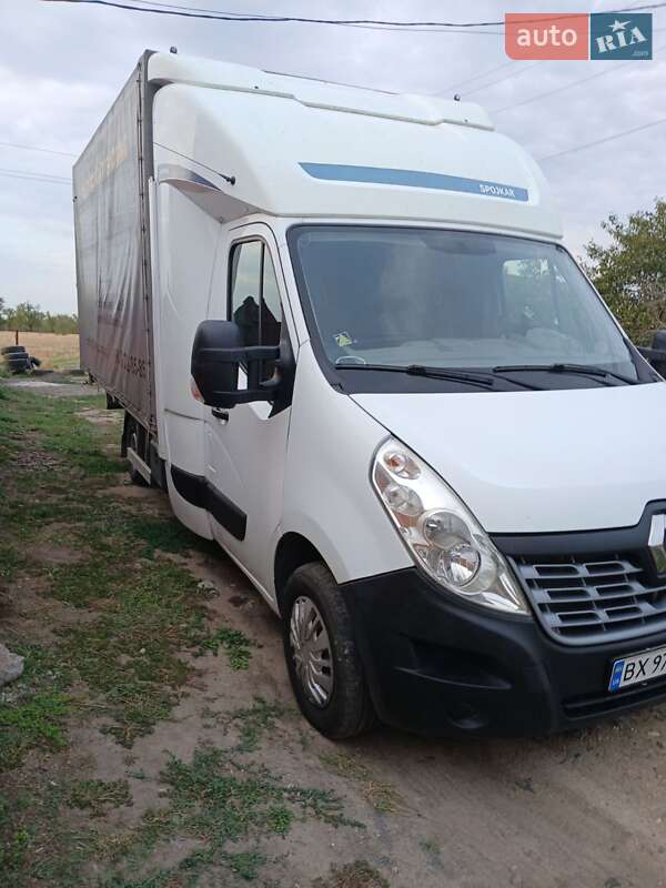 Грузовой фургон Renault Master 2015 в Николаеве