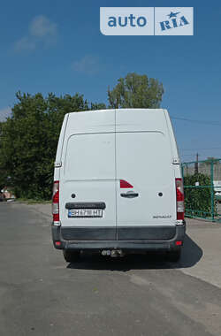 Грузовой фургон Renault Master 2012 в 