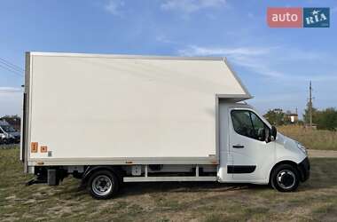 Вантажний фургон Renault Master 2018 в Львові