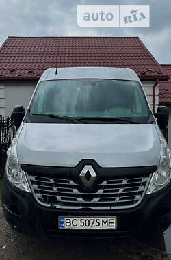 Вантажний фургон Renault Master 2016 в Хирові