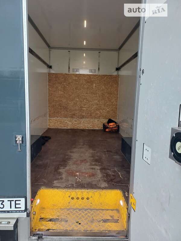 Вантажний фургон Renault Master 2021 в Мостиській