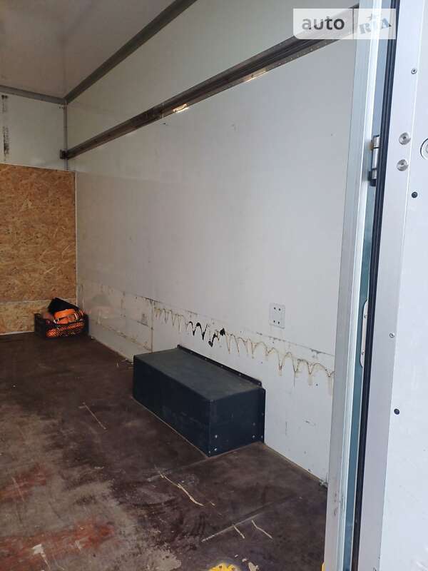 Вантажний фургон Renault Master 2021 в Мостиській