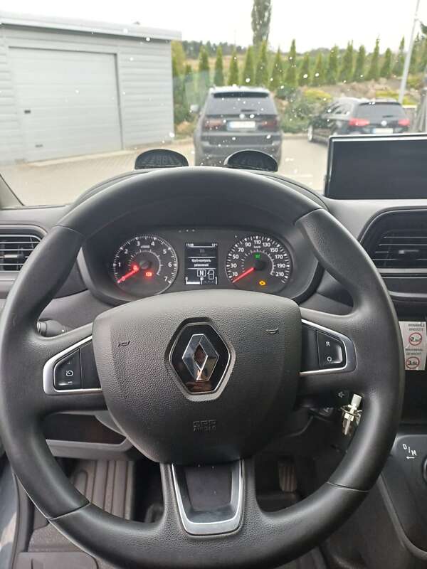 Вантажний фургон Renault Master 2021 в Мостиській