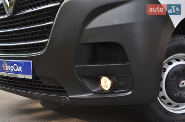 Грузовой фургон Renault Master 2020 в 