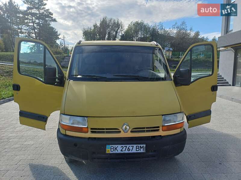 Грузовой фургон Renault Master 2001 в Львове