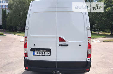 Вантажопасажирський фургон Renault Master 2012 в Рівному