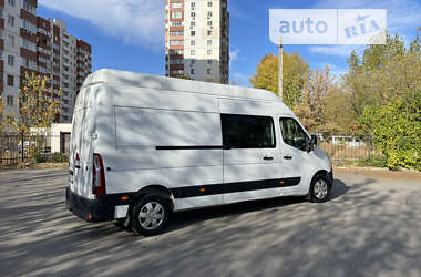 Вантажний фургон Renault Master 2016 в Харкові