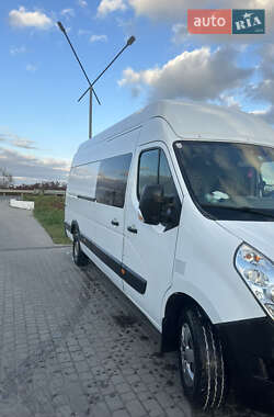 Вантажопасажирський фургон Renault Master 2017 в Жовкві