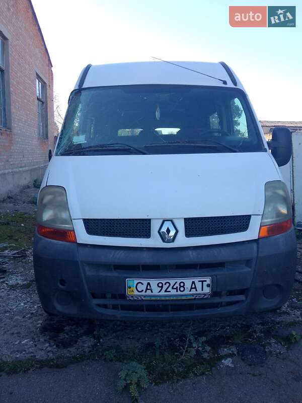 Грузопассажирский фургон Renault Master 2005 в Звенигородке