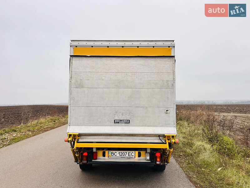 Вантажний фургон Renault Master 2006 в Львові