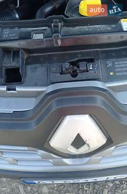 Грузовой фургон Renault Master 2015 в 