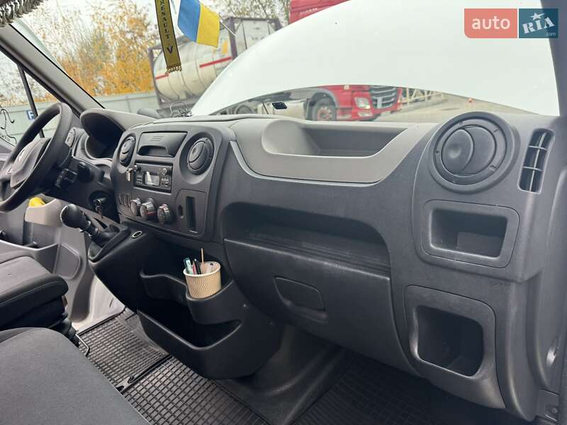 Грузовой фургон Renault Master 2016 в Кременчуге