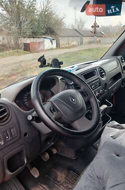 Грузовой фургон Renault Master 2013 в 