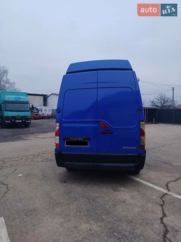 Грузовой фургон Renault Master 2013 в Буштыне
