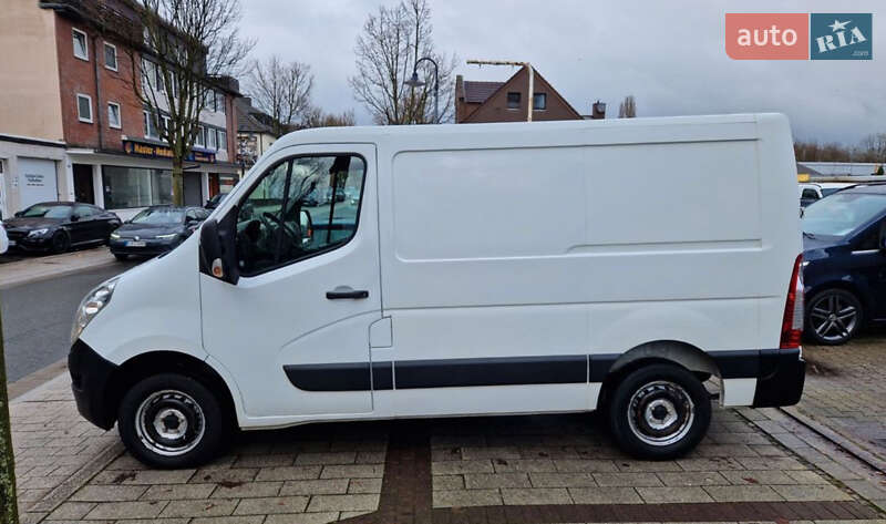 Грузовой фургон Renault Master 2012 в 