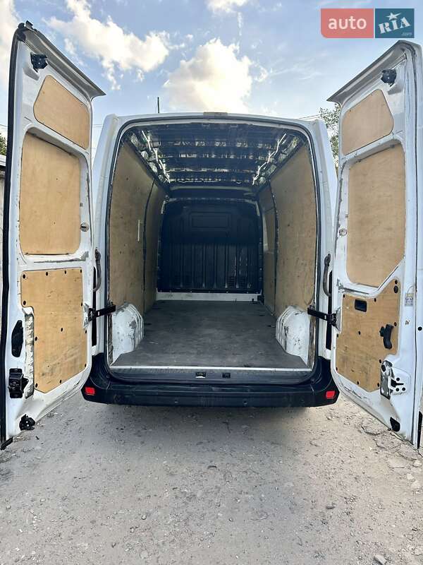 Грузовой фургон Renault Master 2017 в Арцизе