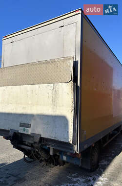 Грузовой фургон Renault Master 2010 в 