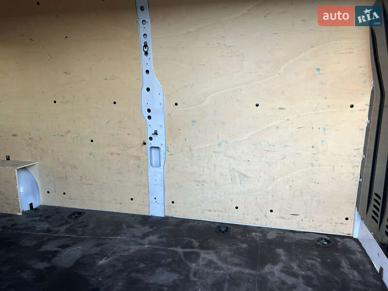 Грузовой фургон Renault Master 2020 в Дрогобыче