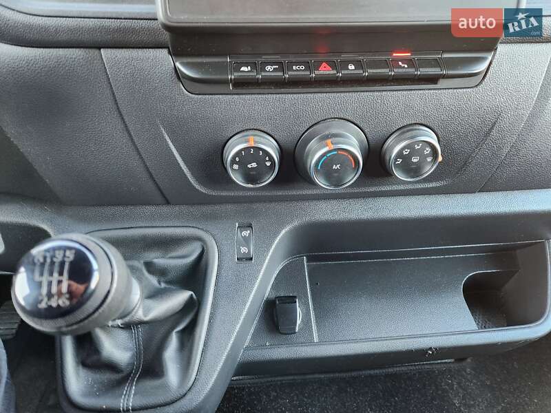 Вантажний фургон Renault Master 2021 в Коломиї