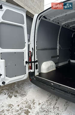Грузовой фургон Renault Master 2019 в 