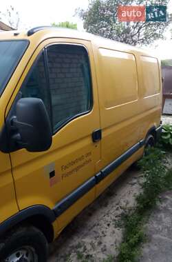 Вантажний фургон Renault Master 2004 в Кременчуці