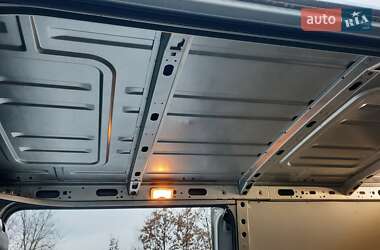 Грузовой фургон Renault Master 2015 в Ивано-Франковске