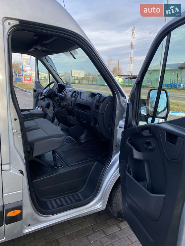 Грузовой фургон Renault Master 2019 в Жовкве