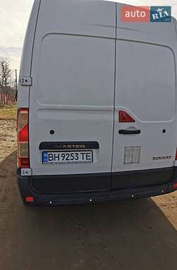 Вантажний фургон Renault Master 2016 в Кучургані