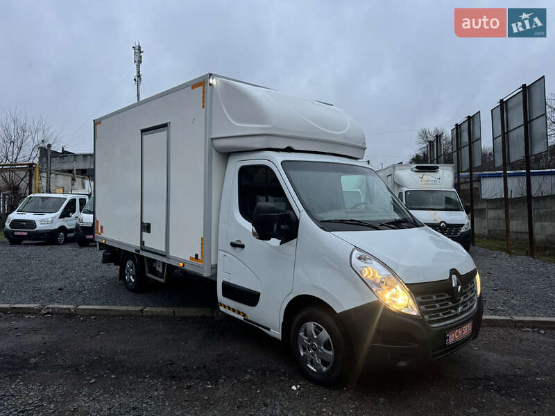 Вантажний фургон Renault Master 2018 в Рівному