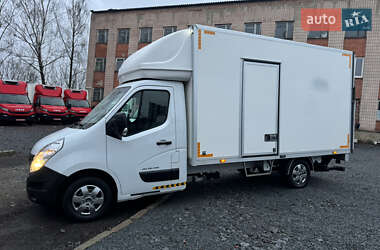 Вантажний фургон Renault Master 2018 в Рівному