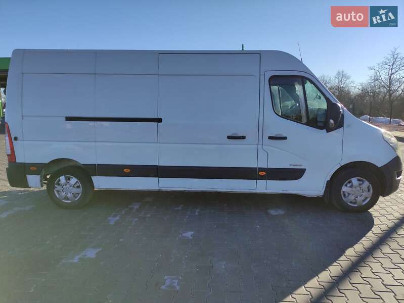 Грузовой фургон Renault Master 2011 в Стрые