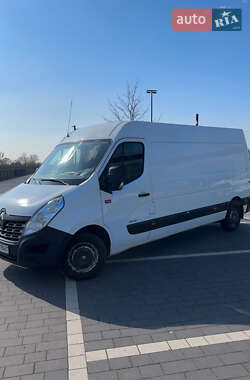 Вантажний фургон Renault Master 2015 в Мукачевому