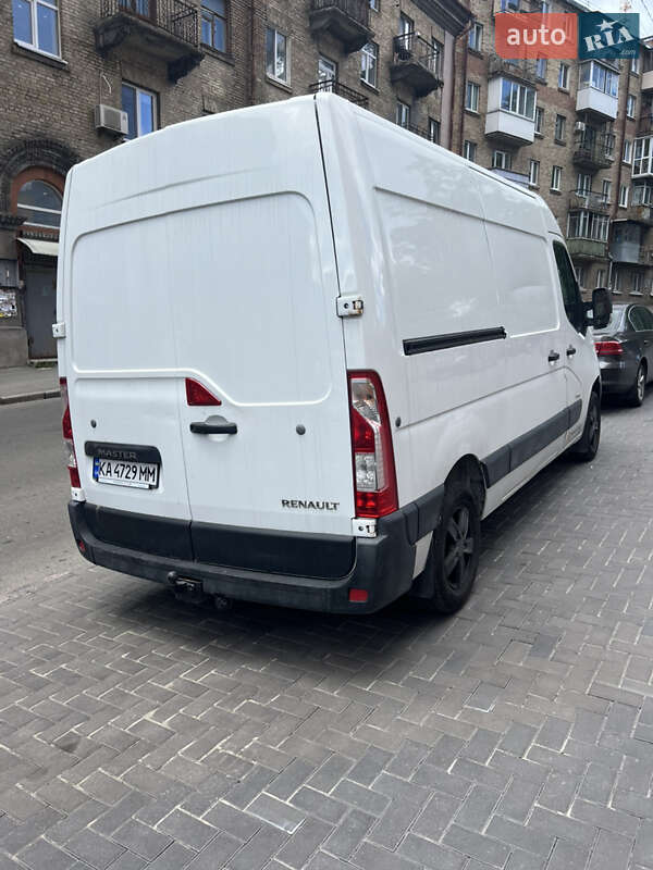 Грузовой фургон Renault Master 2011 в Львове