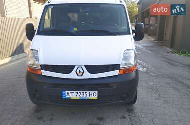 Эвакуатор Renault Master 2010 в Ивано-Франковске