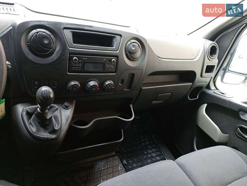 Грузовой фургон Renault Master 2016 в Тернополе