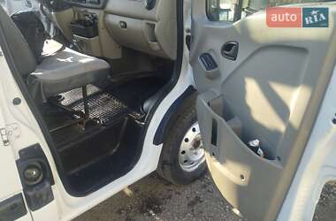 Эвакуатор Renault Master 2010 в Ивано-Франковске