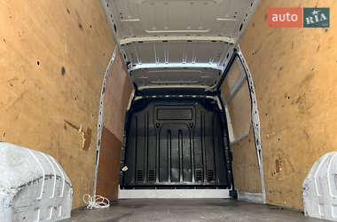 Грузовой фургон Renault Master 2019 в 