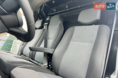 Грузовой фургон Renault Master 2019 в 