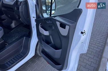 Грузовой фургон Renault Master 2015 в Тернополе