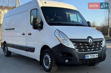 Вантажний фургон Renault Master 2015 в Рівному