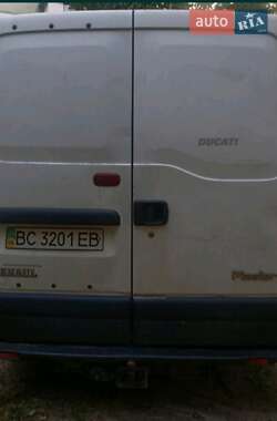 Вантажний фургон Renault Master 2001 в 