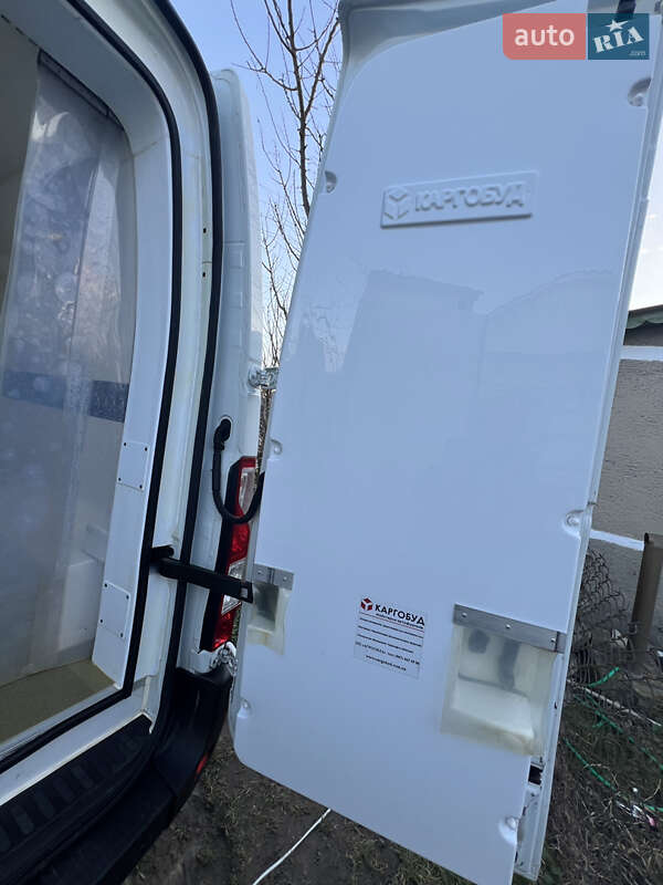 Рефрижератор Renault Master 2016 в Корце