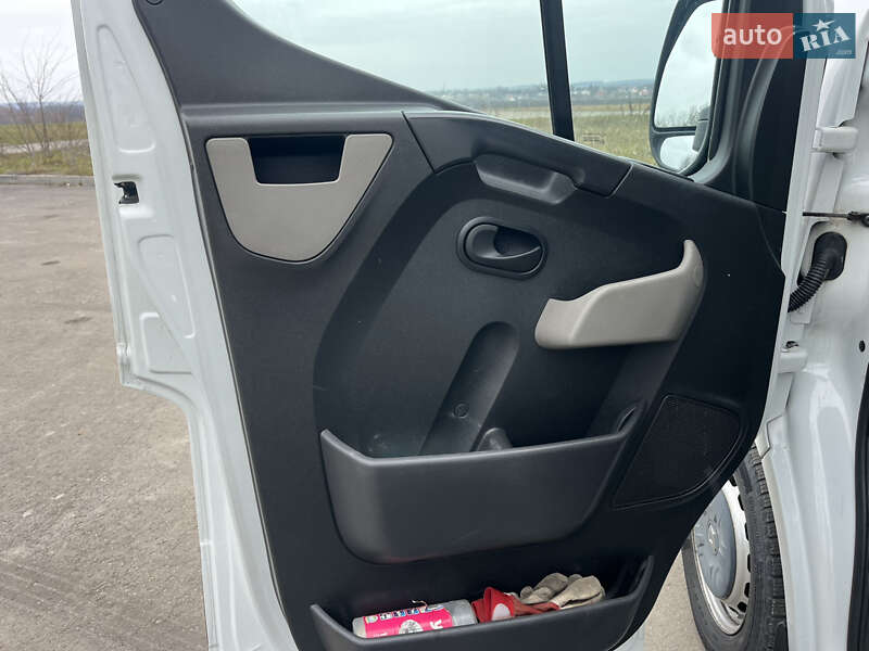 Автовоз Renault Master 2016 в Дунаевцах
