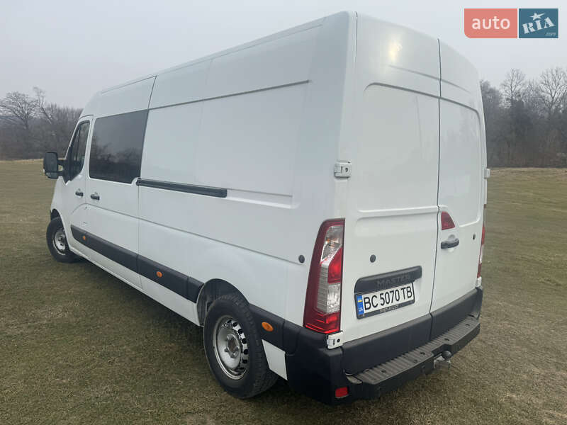 Грузопассажирский фургон Renault Master 2017 в Журавном