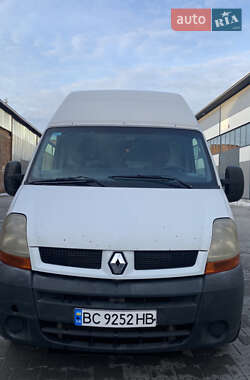 Вантажний фургон Renault Master 2004 в Львові