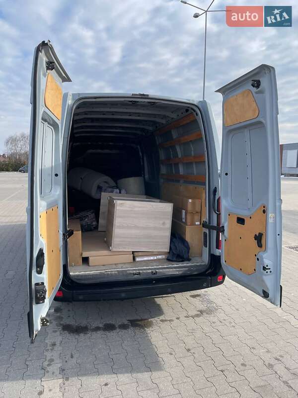 Грузовой фургон Renault Master 2016 в Ивано-Франковске