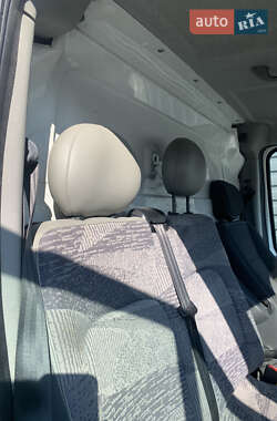 Вантажний фургон Renault Master 2006 в 