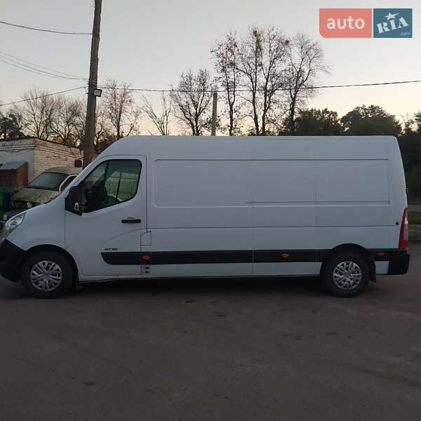 Грузовой фургон Renault Master 2011 в Нововолынске